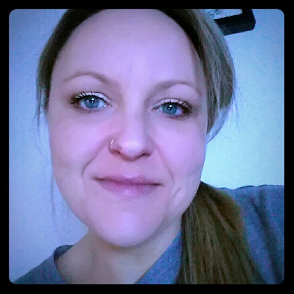 Meet your Posher, Caylyn - Picture 1 of 1